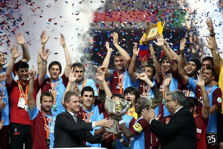 Klub Sepak Bola Turki: Trabzonspor dan Bursaspor