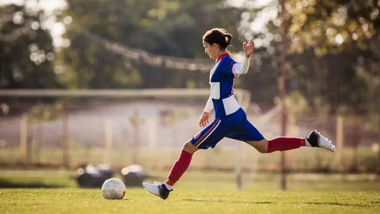 Menciptakan Kesadaran tentang Isu Kesehatan melalui Sepak Bola