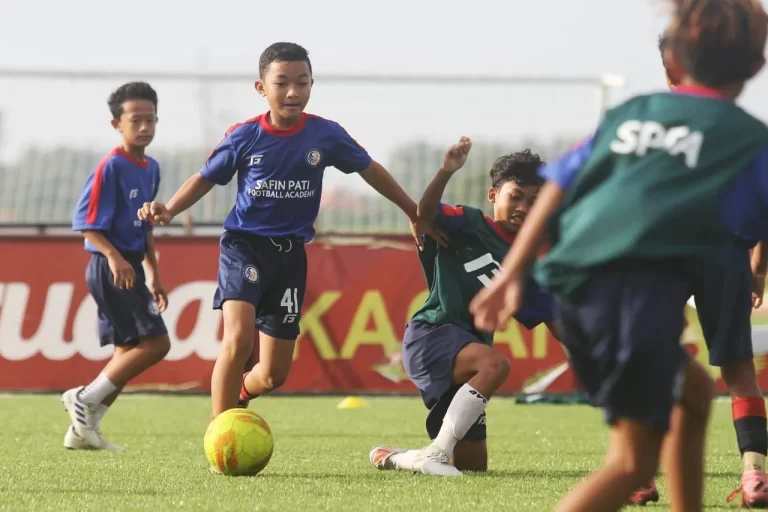 Menyiapkan Anak untuk Karir Sepak Bola yang Sukses