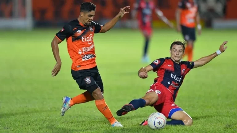 Perjalanan Klub Sepak Bola El Salvador: FAS dan Águila