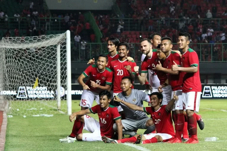 Sosok Dedikasi Teguh Bercerita: Karir Pemain Sepak Bola Aceh