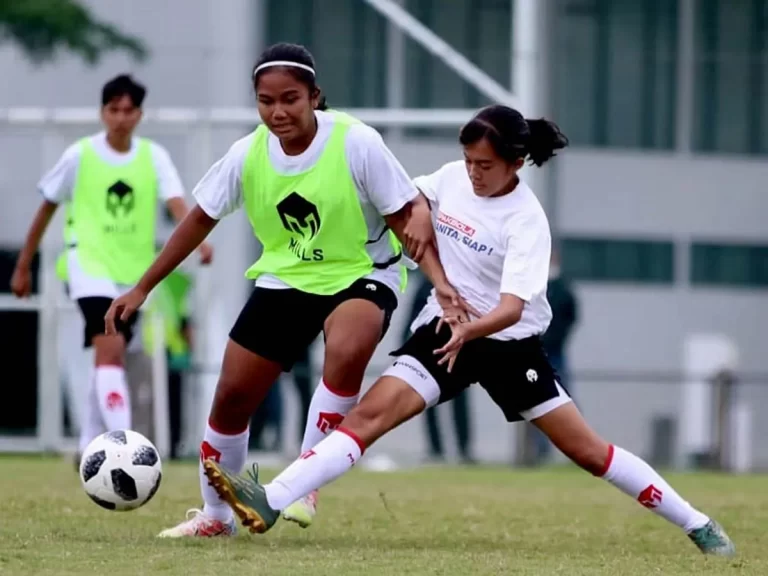 Tantangan dan Perjuangan Wanita di Sepak Bola